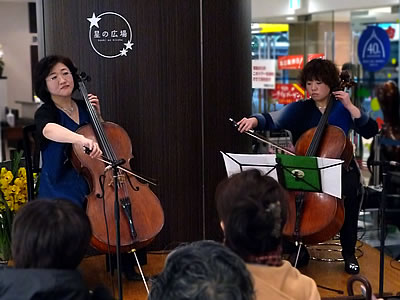 植草ひろみと坂田桃子さん