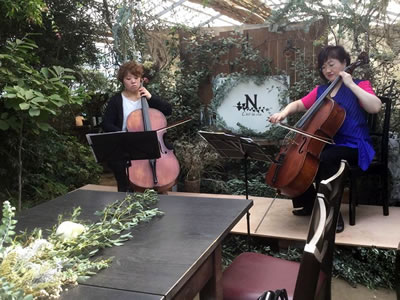 坂田桃子さんと植草ひろみ